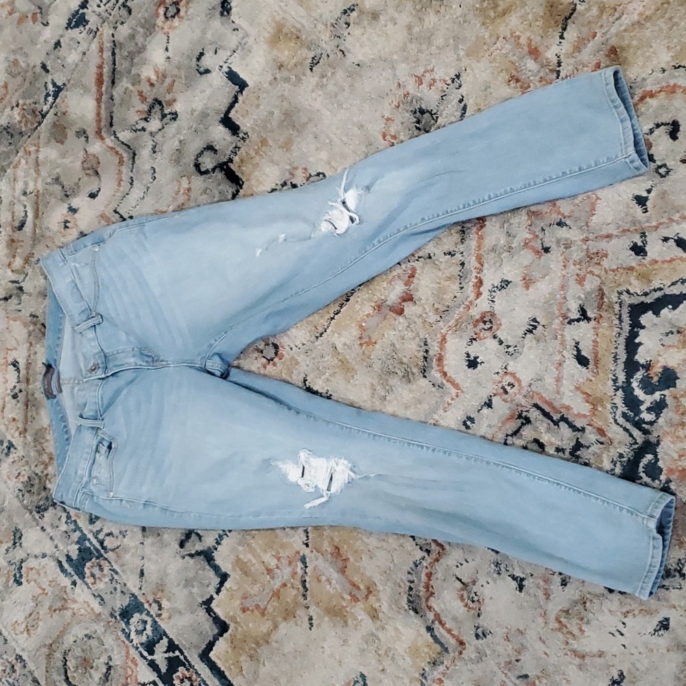 torrid Light Wash Ripped Skinny Jeans